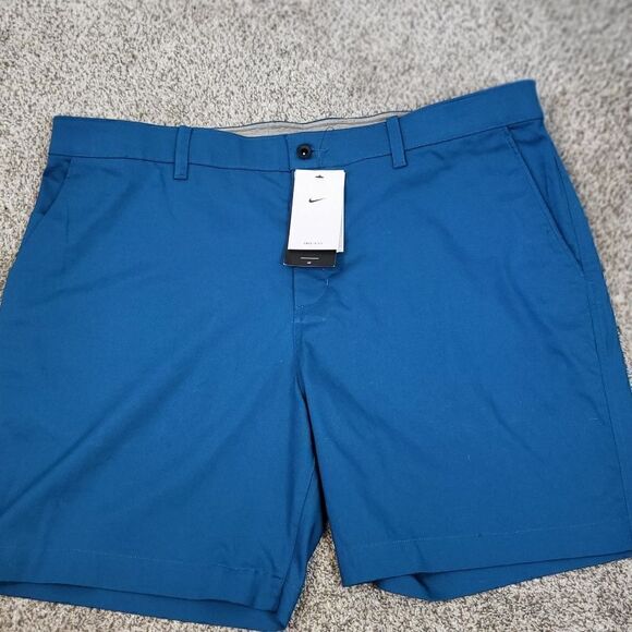 Plus Size Men's Nike Dri Fit Shorts - Picture 1 of 9